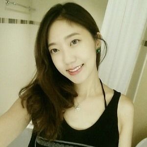 Meet your Posher, Iris